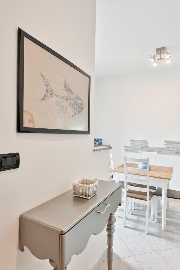 Lungo Dora With Balcony And Panoramic View Apartment Turin Bagian luar foto