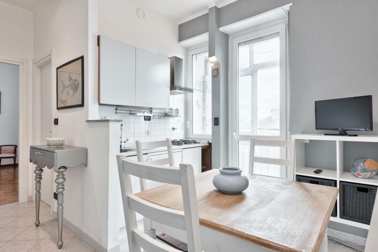 Lungo Dora With Balcony And Panoramic View Apartment Turin Bagian luar foto