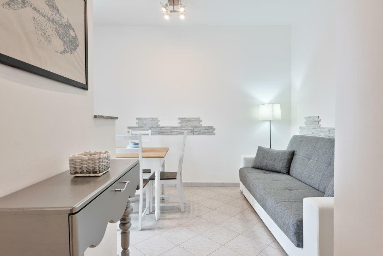 Lungo Dora With Balcony And Panoramic View Apartment Turin Bagian luar foto