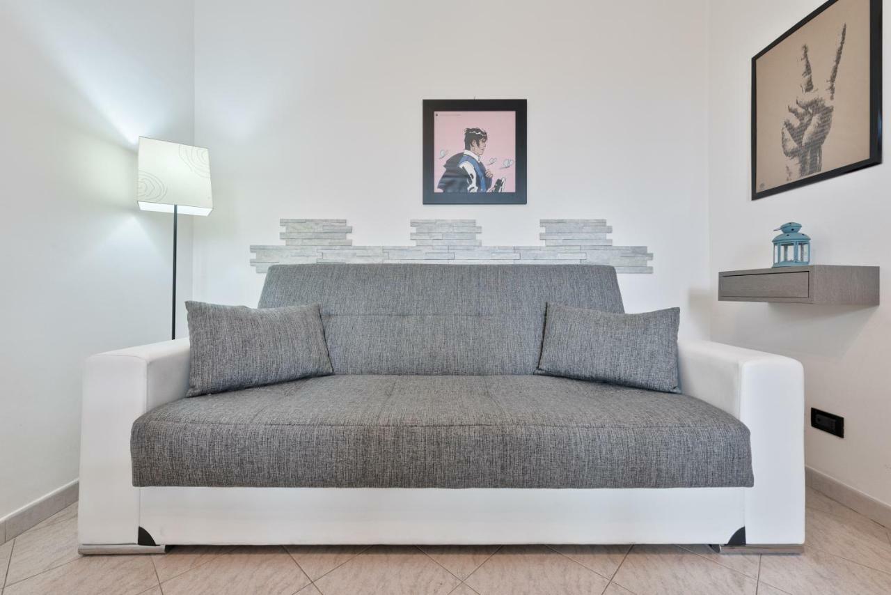 Lungo Dora With Balcony And Panoramic View Apartment Turin Bagian luar foto